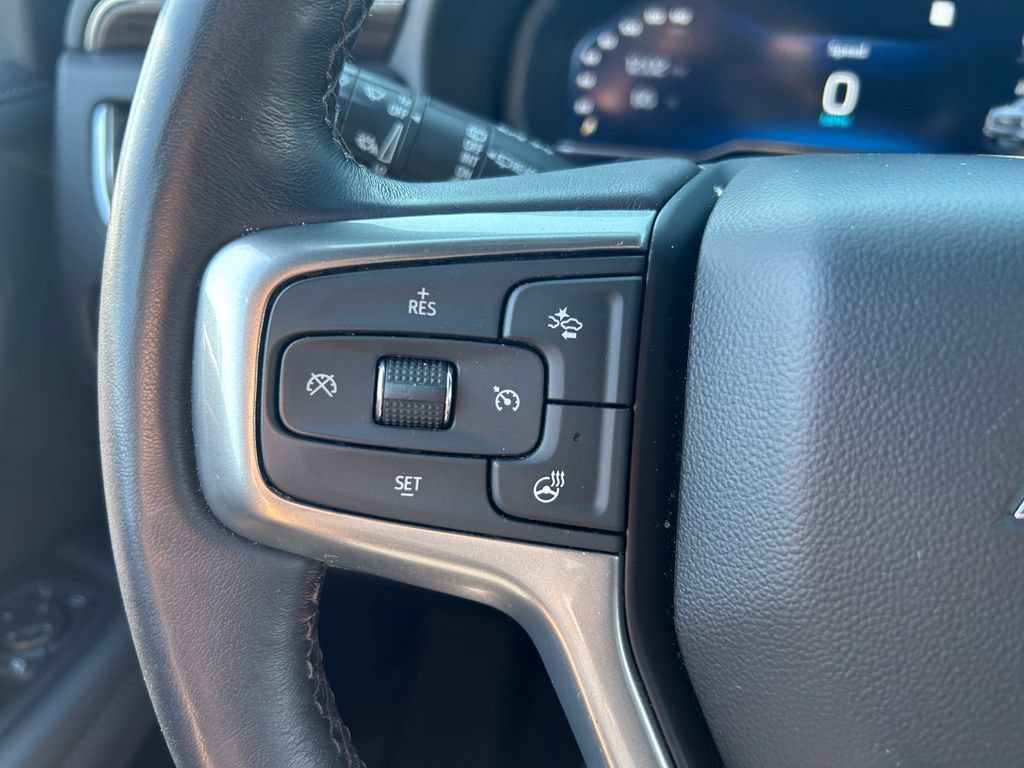 Used 2022 Chevrolet Tahoe LT w/ Luxury Package AWD/4WD image 19