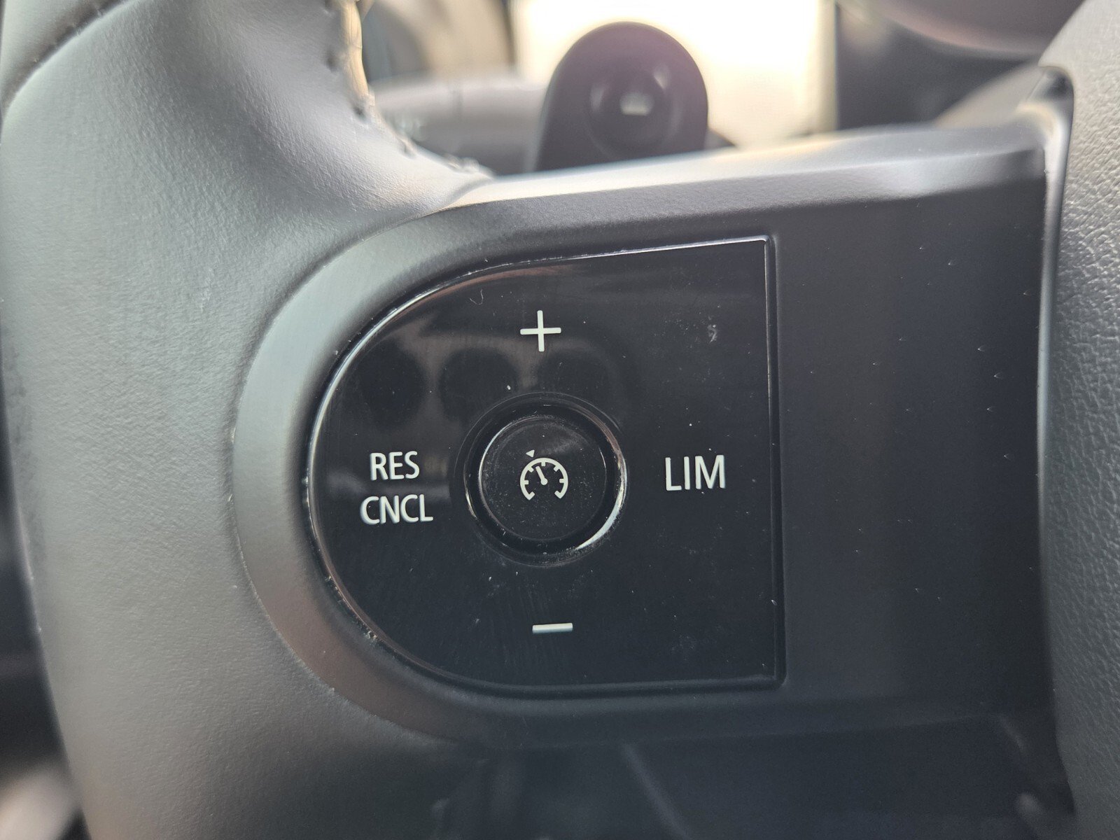 Used 2024 MINI Cooper S FWD image 28
