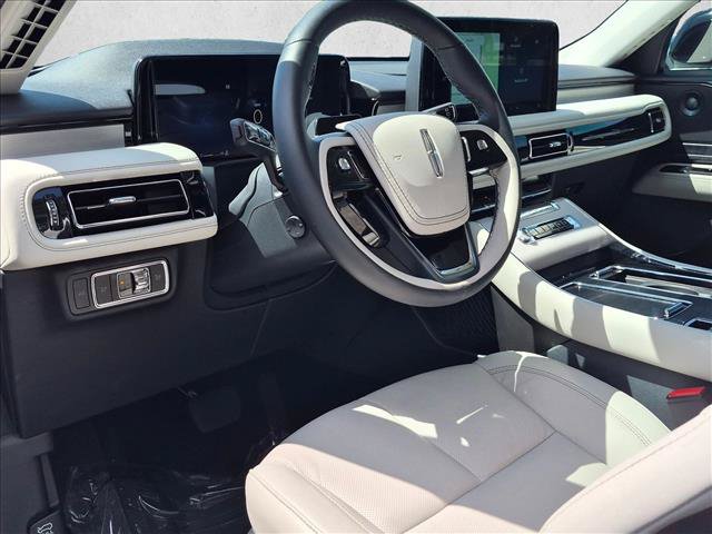 New 2026 Lincoln Aviator Reserve RWD image 3