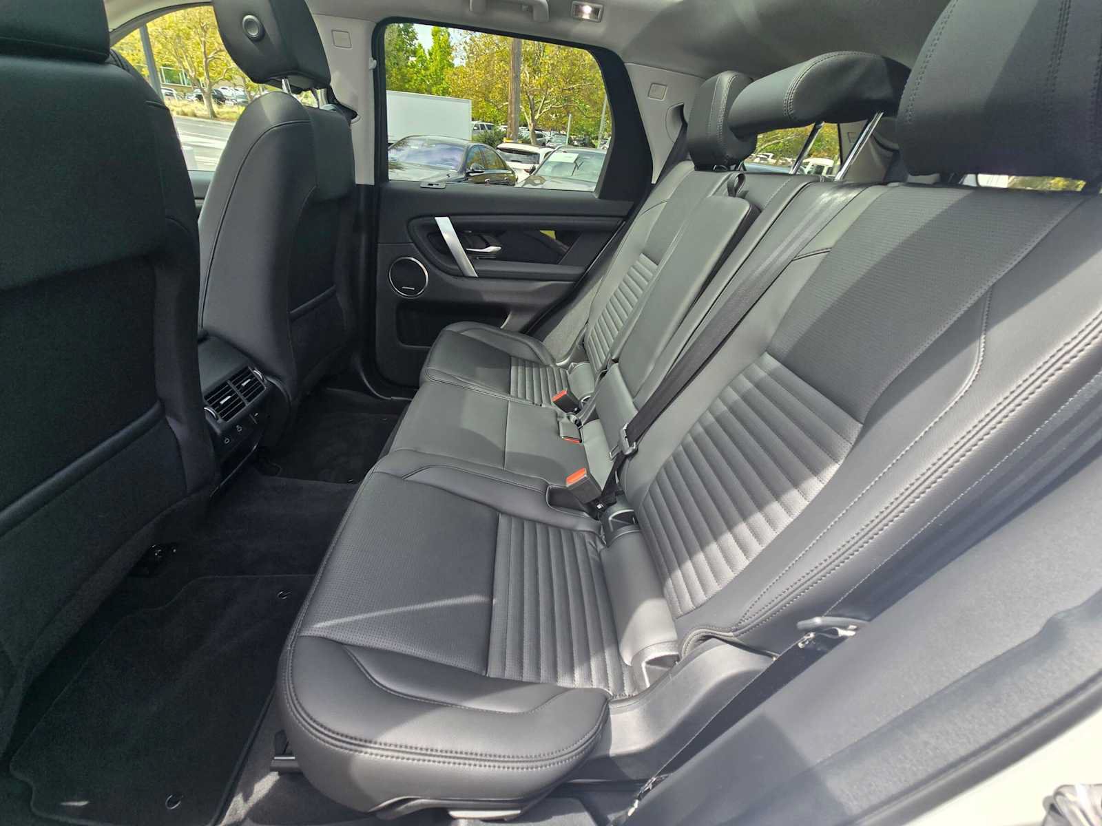 Used 2025 Land Rover Discovery Sport S AWD/4WD image 18