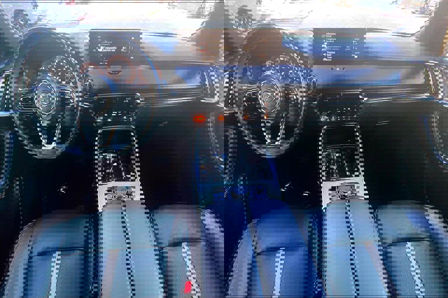 Used 2025 MAZDA CX-70 3.3 Turbo w/ Premium Plus Pkg image 17