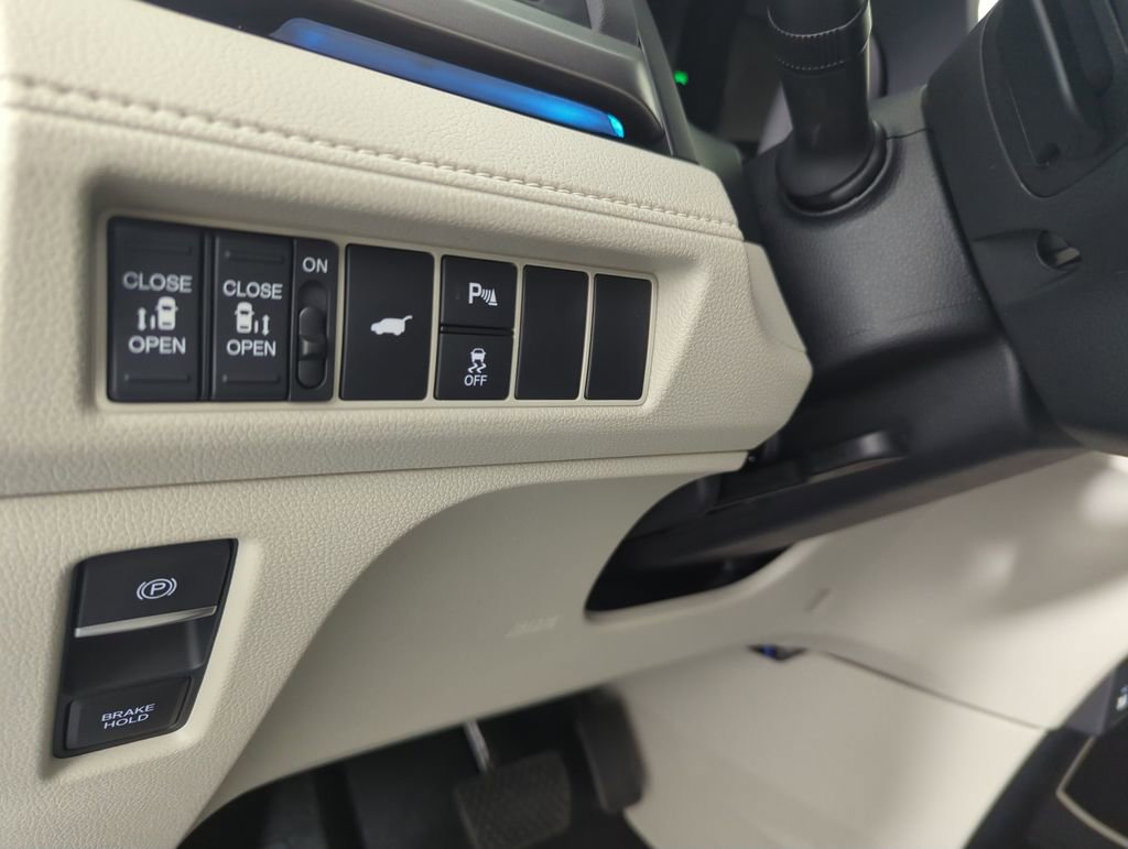 New 2026 Honda Odyssey Touring image 22