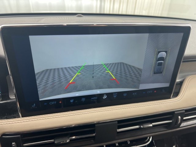 Certified 2023 Lincoln Corsair AWD w/ Equipment Group 101A image 18