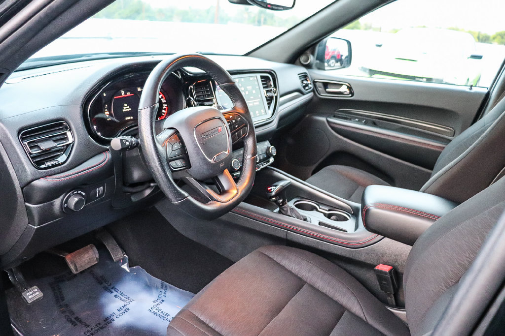 Used 2025 Dodge Durango GT AWD/4WD image 12