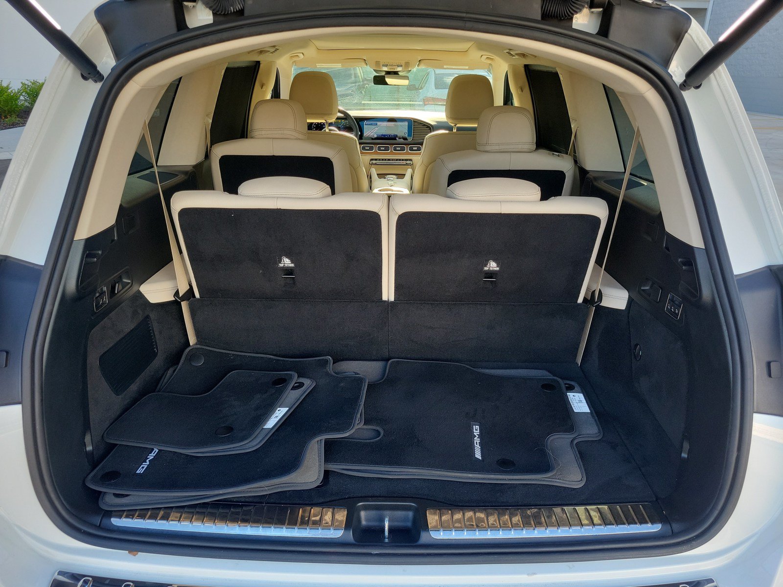 Used 2024 Mercedes-Benz GLS 450 4MATIC image 31