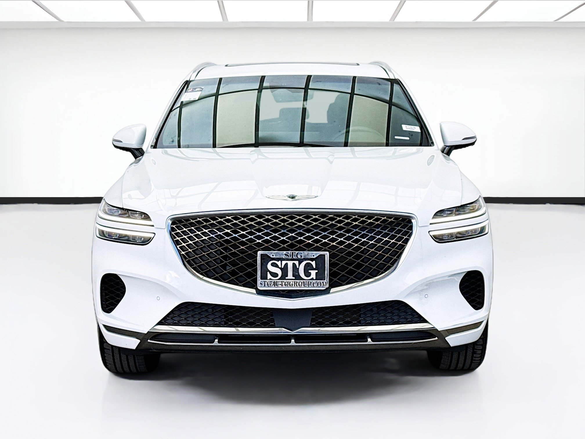 Used 2024 Genesis GV70 2.5T w/ Advanced Package AWD/4WD image 2