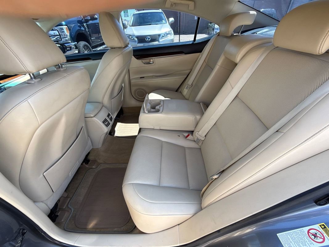 Used 2015 Lexus ES 350 w/ Premium Package FWD image 15