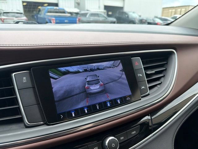 Used 2020 Buick Enclave Avenir FWD image 19