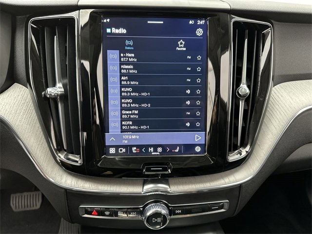 Certified 2025 Volvo XC60 B5 Plus image 16