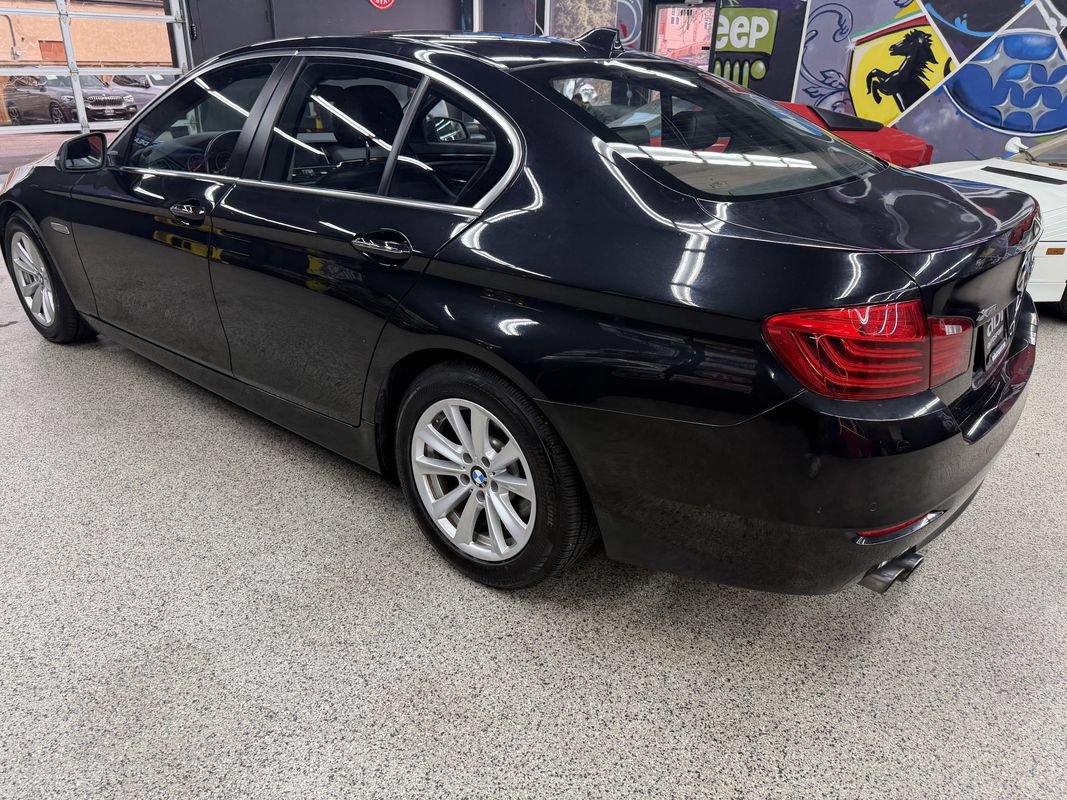 Used 2015 BMW 528i xDrive Sedan AWD/4WD image 3