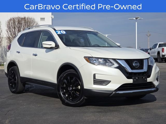 Used 2020 Nissan Rogue SV image 2