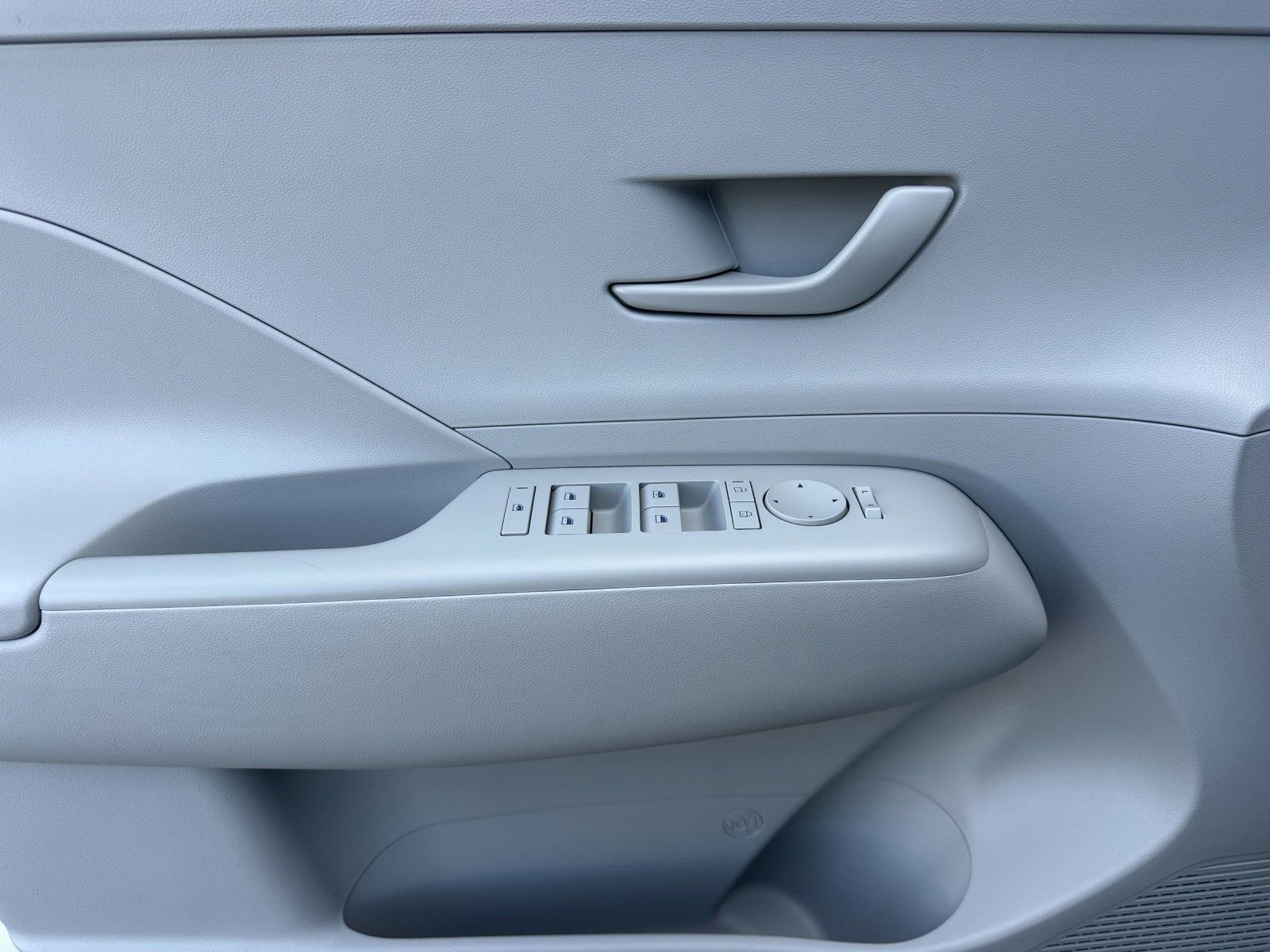 Certified 2025 Hyundai Kona SE AWD/4WD image 10