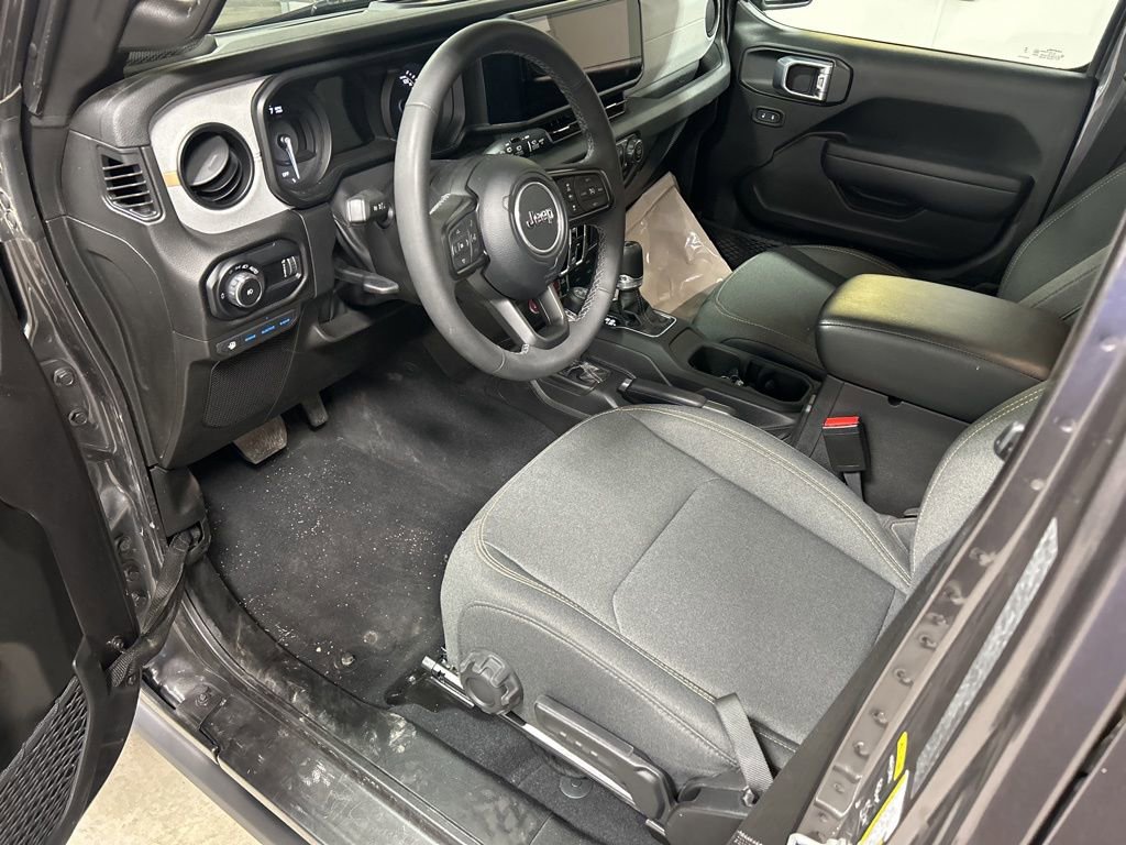 Used 2025 Jeep Wrangler Willys 4xe image 6