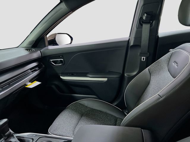 New 2025 Kia K4 GT-Line w/ GT-Line Sunroof Package image 24