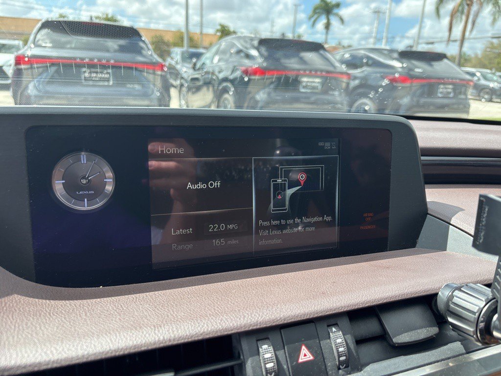 Used 2020 Lexus ES 350 w/ Premium Package FWD image 2