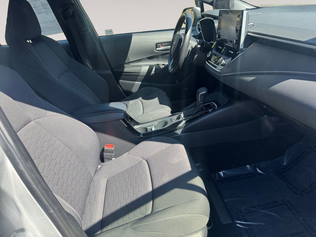 Used 2022 Toyota Corolla SE w/ SE Preferred Package image 15