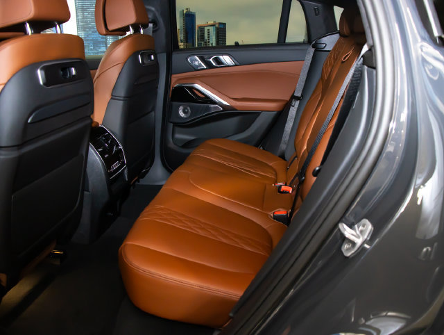 New 2027 BMW X6 M60i AWD/4WD image 22