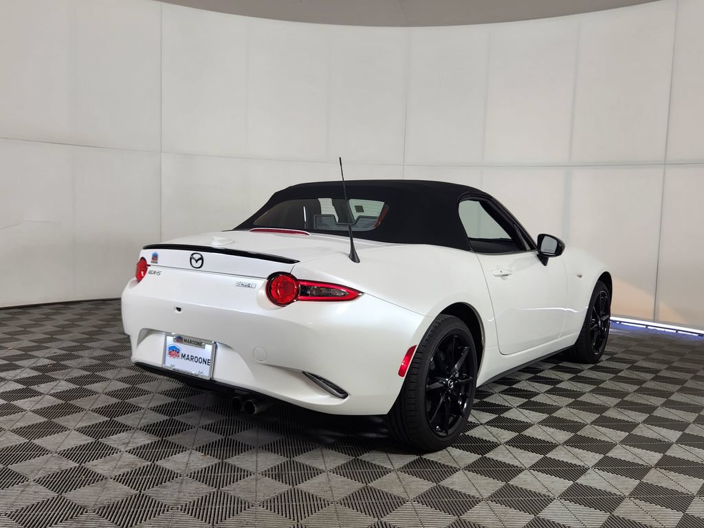 Used 2023 MAZDA MX-5 Miata Club w/ Interior Package RWD image 7