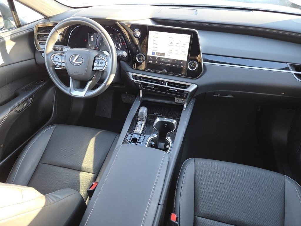 Used 2023 Lexus RX 350h image 35