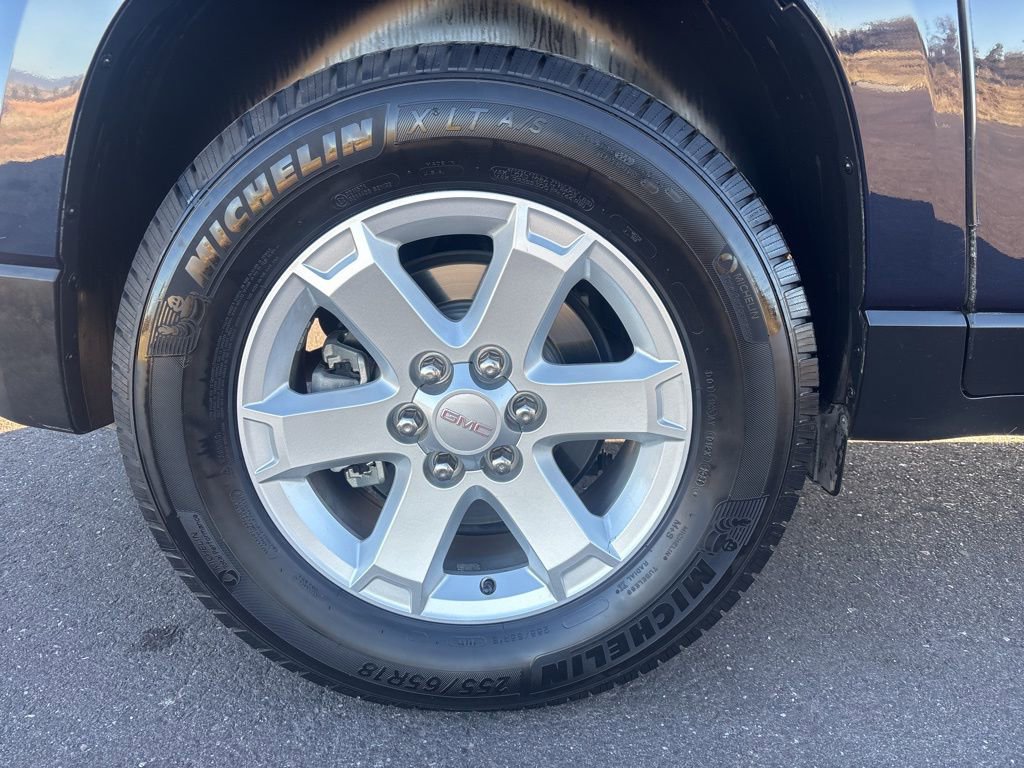 Used 2015 GMC Acadia SLE image 33