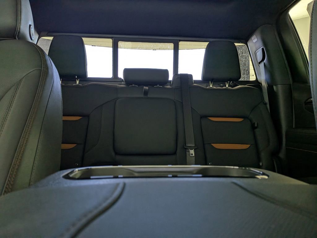 New 2026 GMC Sierra 1500 AT4 w/ AT4 Premium Package AWD/4WD image 28
