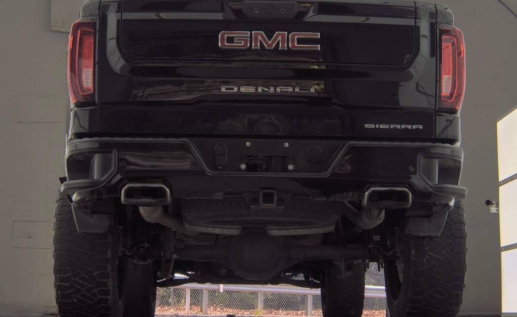 Used 2022 GMC Sierra 1500 Denali w/ Denali Premium Package AWD/4WD image 7