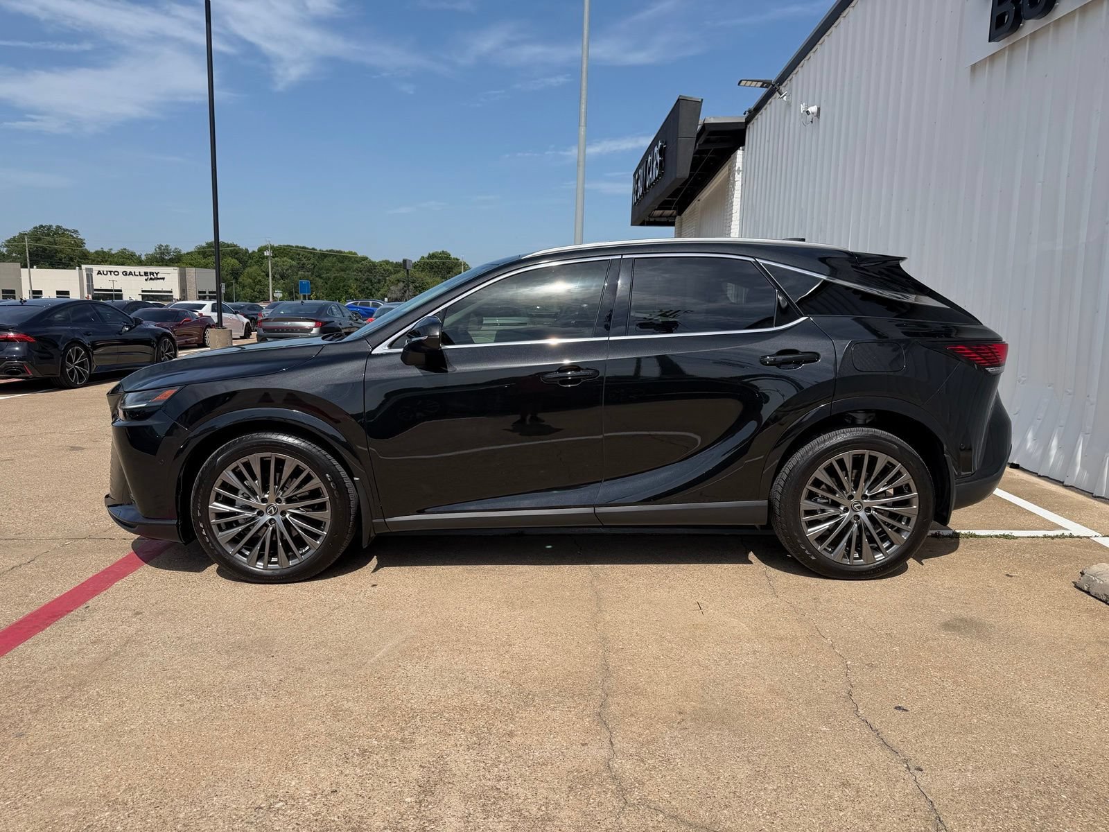 Used 2024 Lexus RX 350 AWD w/ Convenience Package image 3