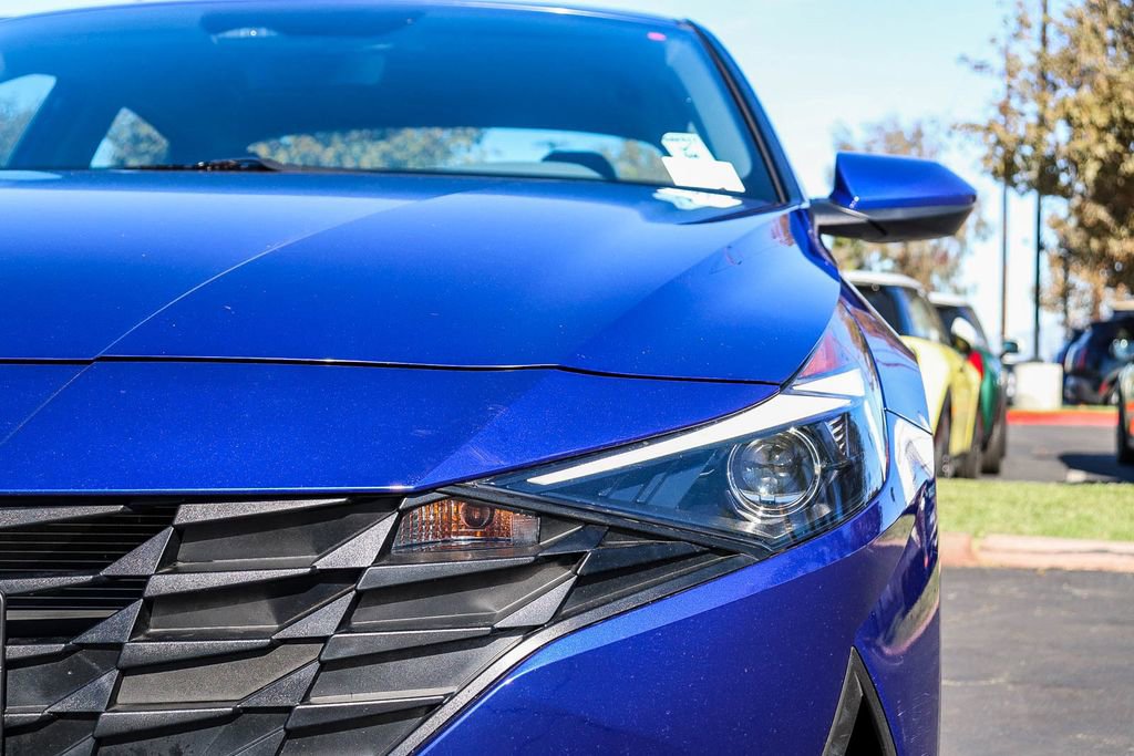 Used 2023 Hyundai Elantra SEL image 8