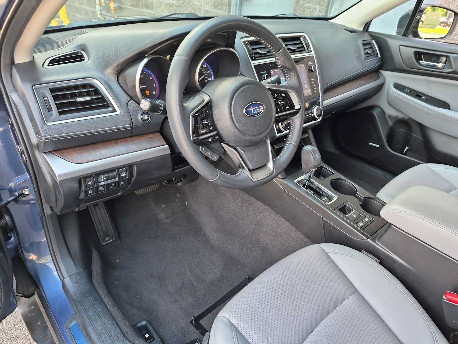 Used 2019 Subaru Outback 2.5i Limited w/ Popular Package #2 AWD/4WD image 10