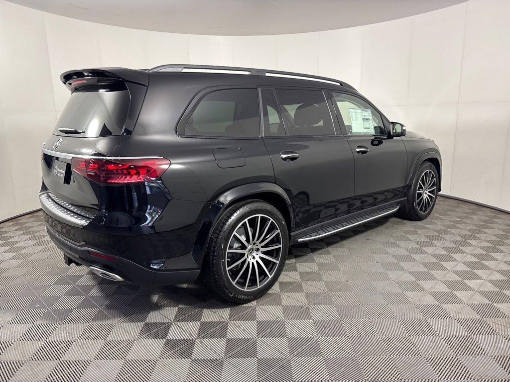 New 2026 Mercedes-Benz GLS 580 4MATIC image 5