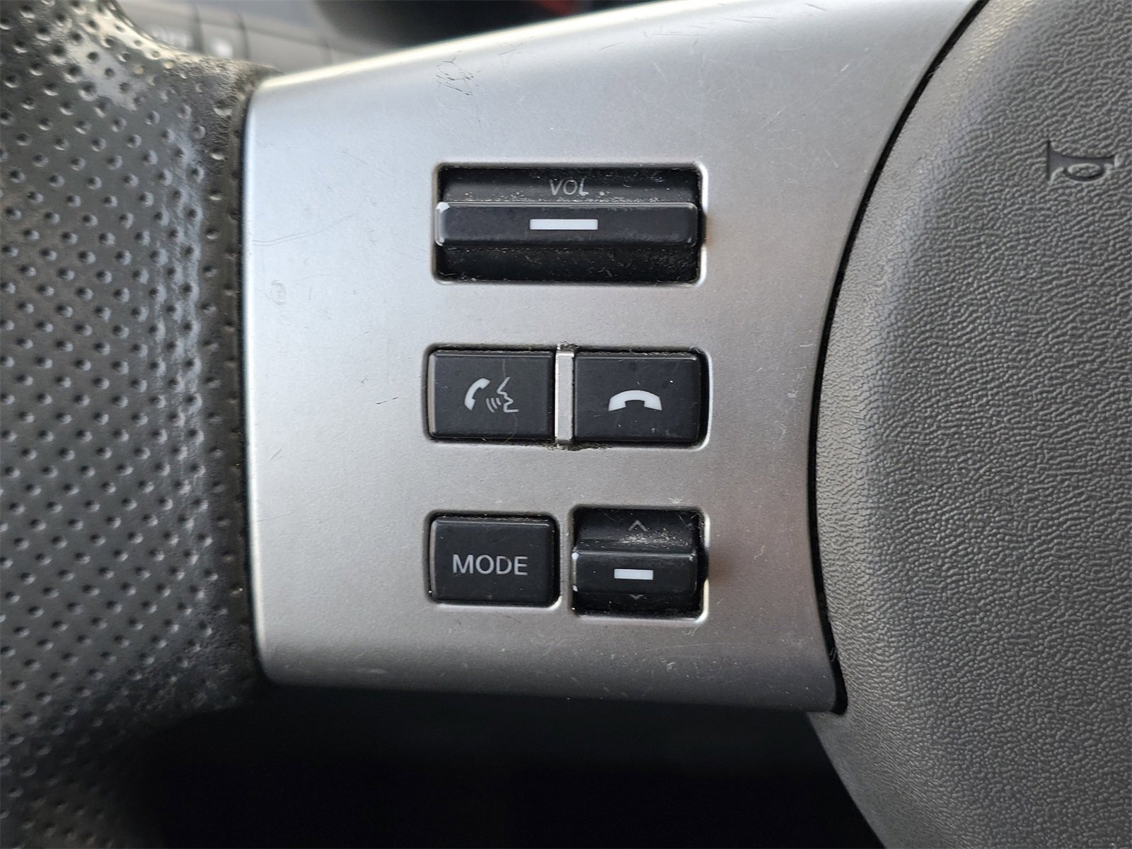 Used 2021 Nissan Frontier SV image 16