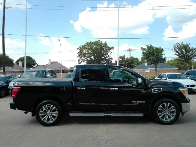 Used 2017 Nissan Titan SL RWD image 5