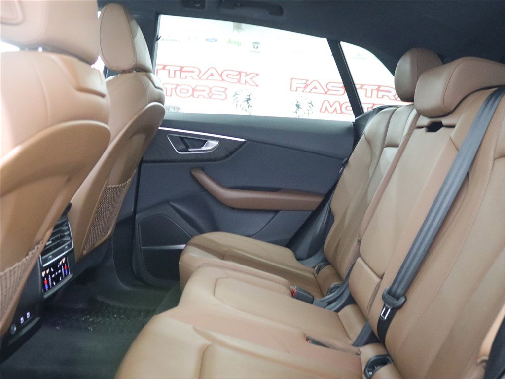 Used 2021 Audi Q8 Premium Plus w/ Premium Plus Package AWD/4WD image 13