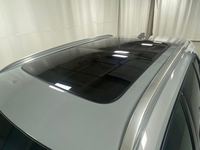 Certified 2025 Volvo XC40 B5 Core image 6