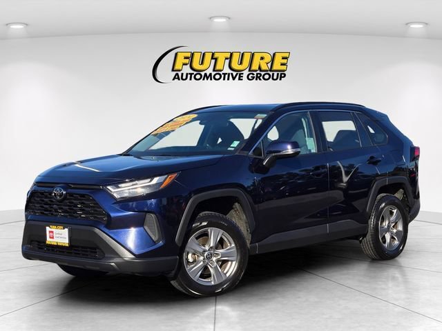 Used 2024 Toyota RAV4 XLE AWD/4WD image 10