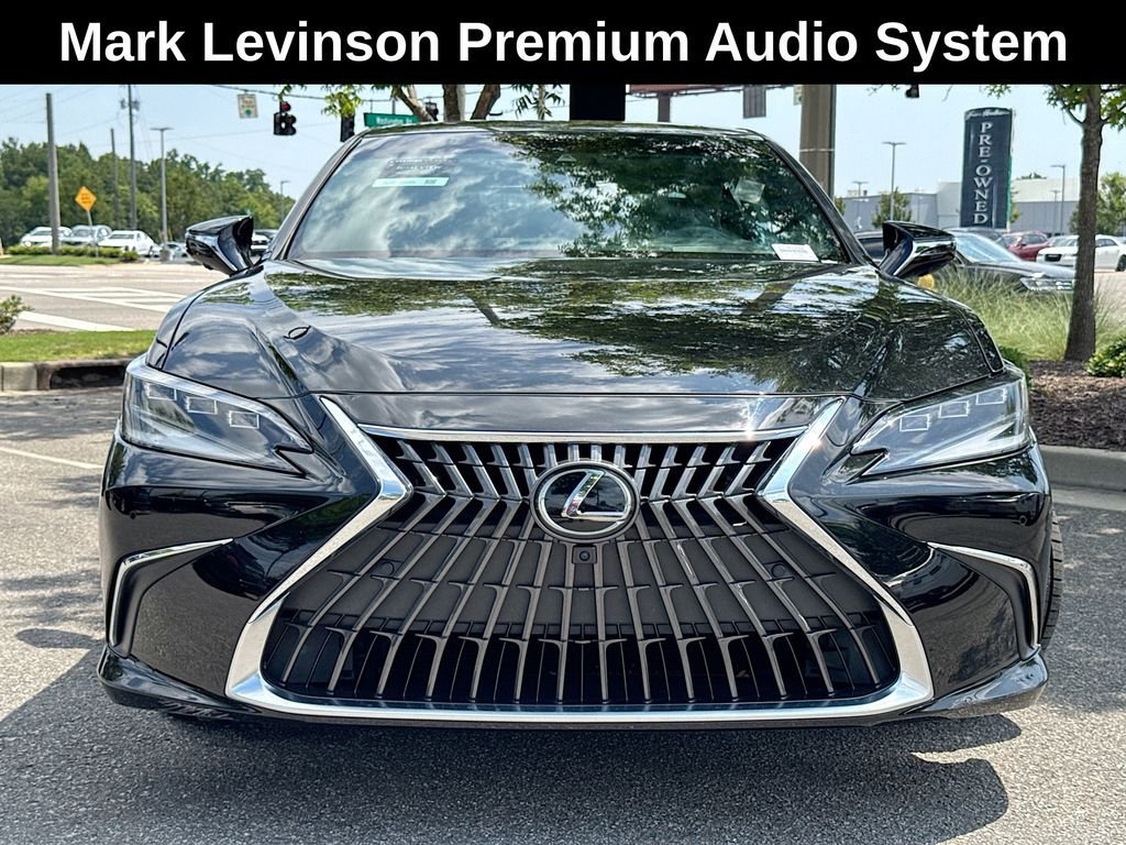 Used 2024 Lexus ES 350 Ultra Luxury FWD image 4