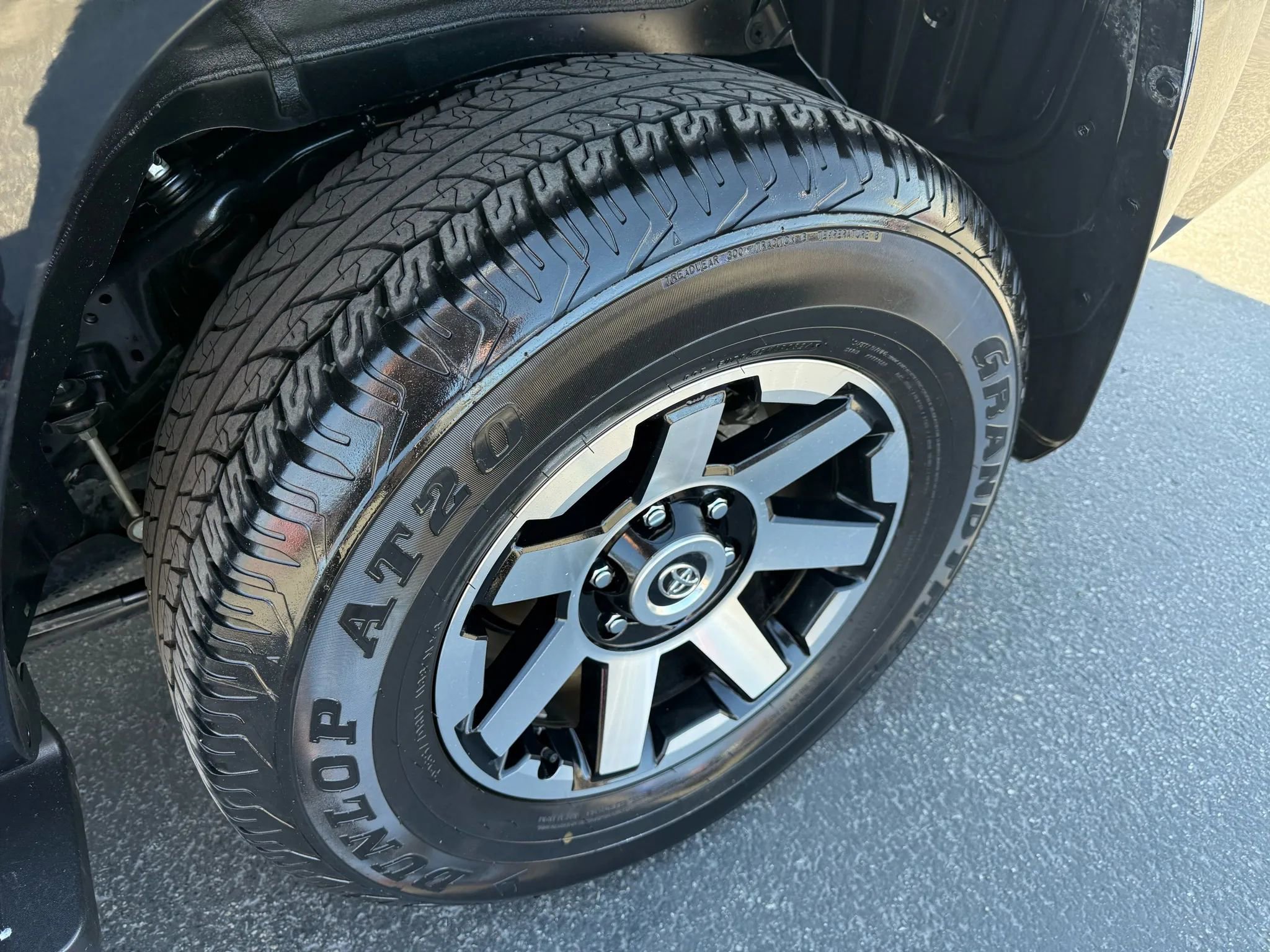 Used 2024 Toyota 4Runner TRD Off-Road image 10