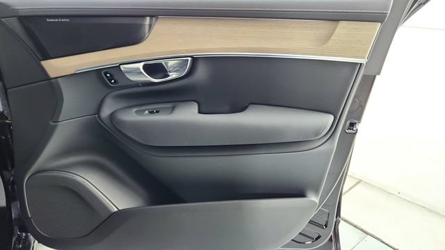 New 2026 Volvo XC90 T8 Plus w/ Protection Package AWD/4WD image 40