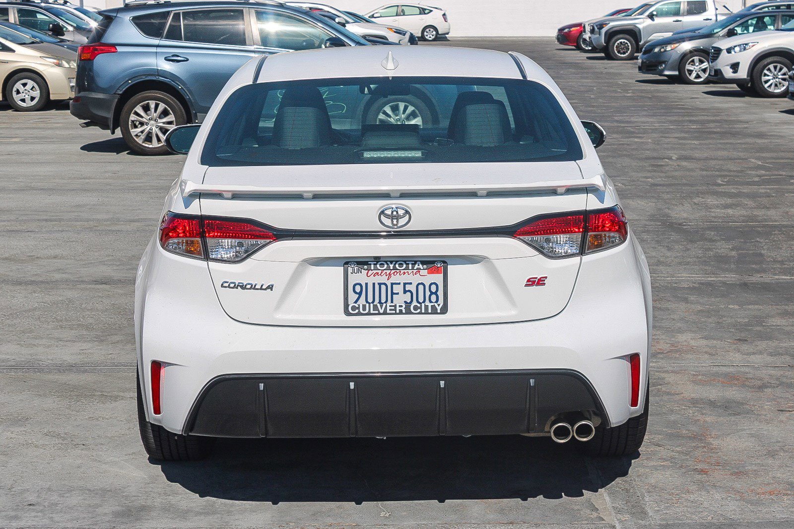 Used 2025 Toyota Corolla SE w/ Convenience Package image 13