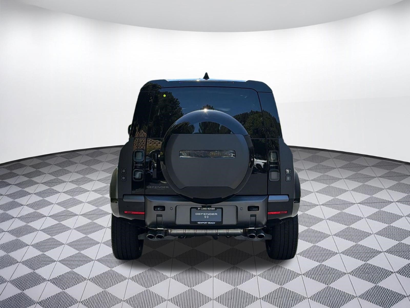 New 2026 Land Rover Defender 90 V8 AWD/4WD image 10