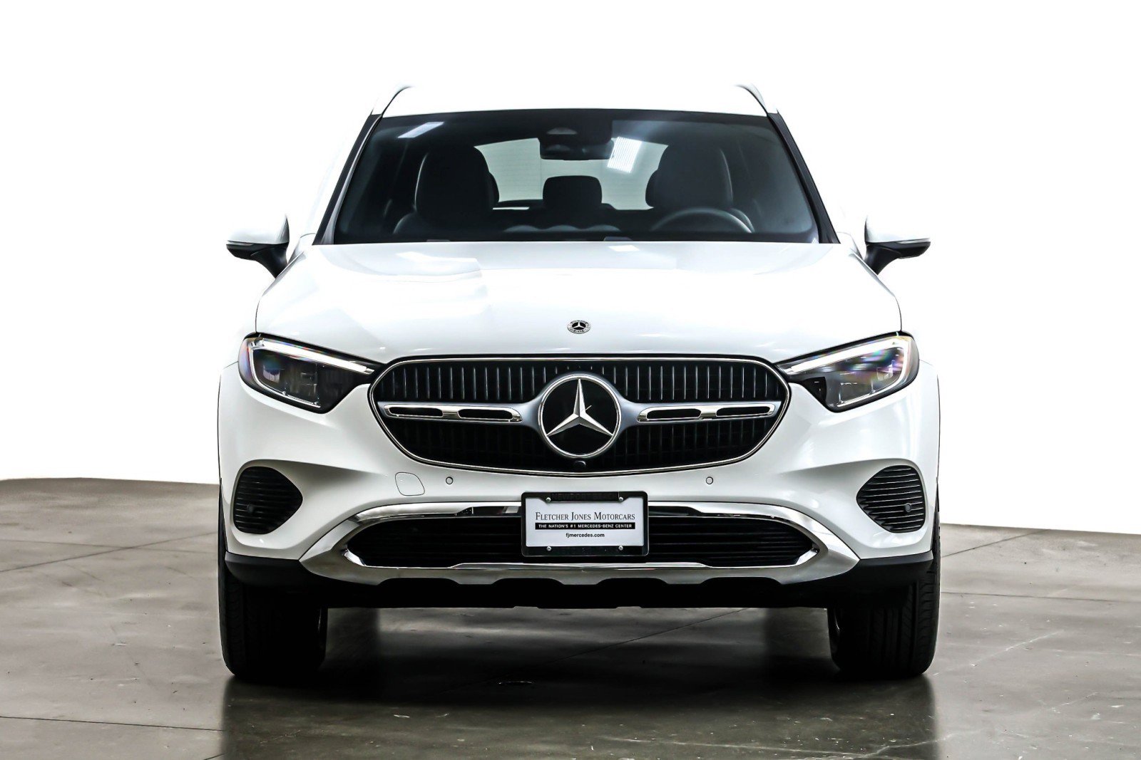 Certified 2025 Mercedes-Benz GLC 300 image 4