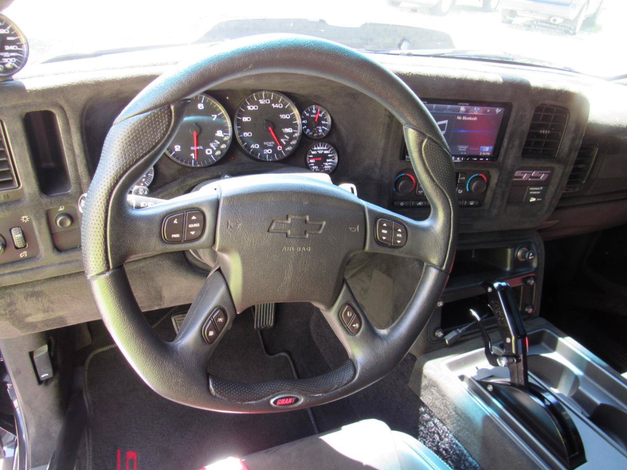 Used 2004 Chevrolet Silverado 1500 SS AWD/4WD image 29