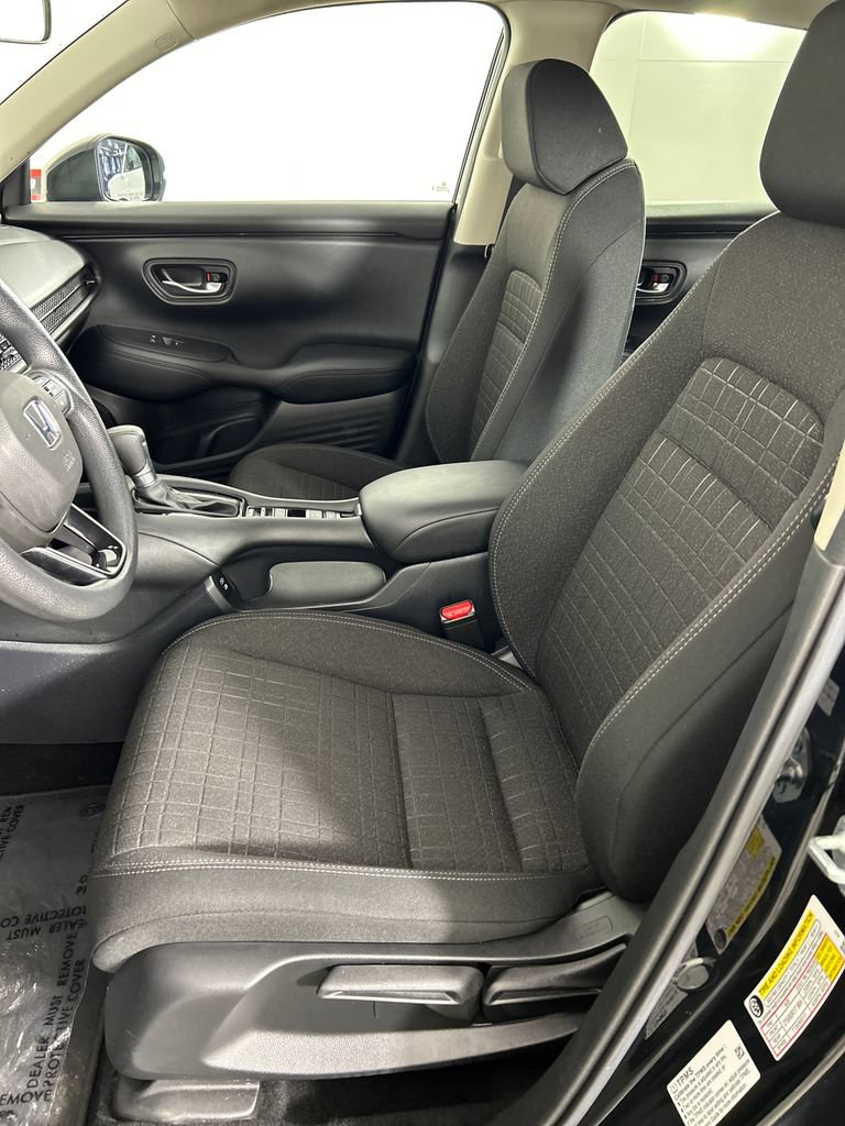 Used 2025 Honda HR-V LX image 11