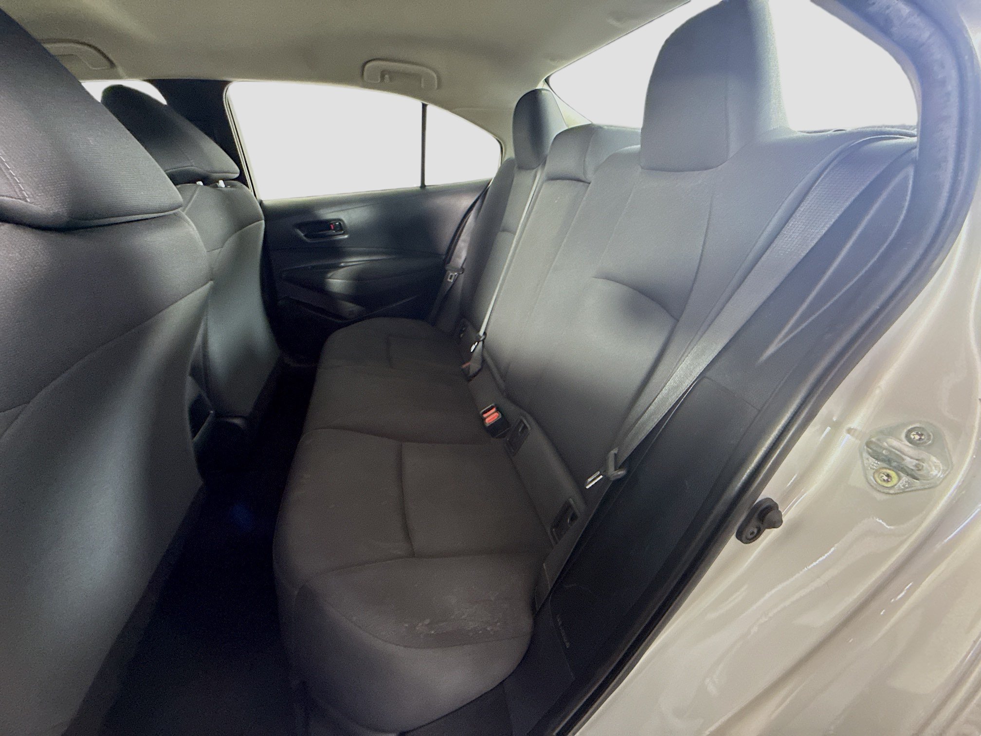Used 2022 Toyota Corolla LE FWD image 24