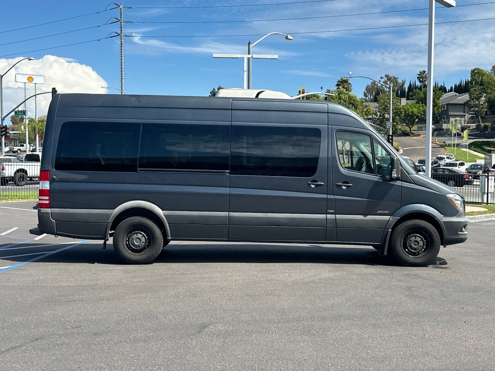 Used 2015 Mercedes-Benz Sprinter 2500 image 6