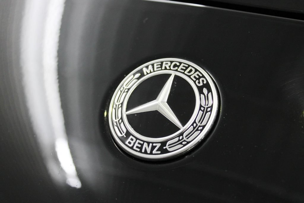 Used 2024 Mercedes-Benz C 300 Sedan image 37