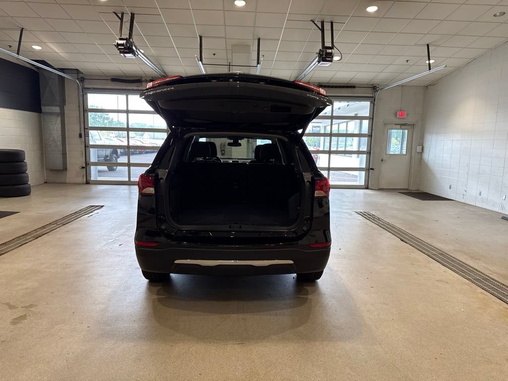 Used 2022 Chevrolet Equinox LT AWD/4WD image 16