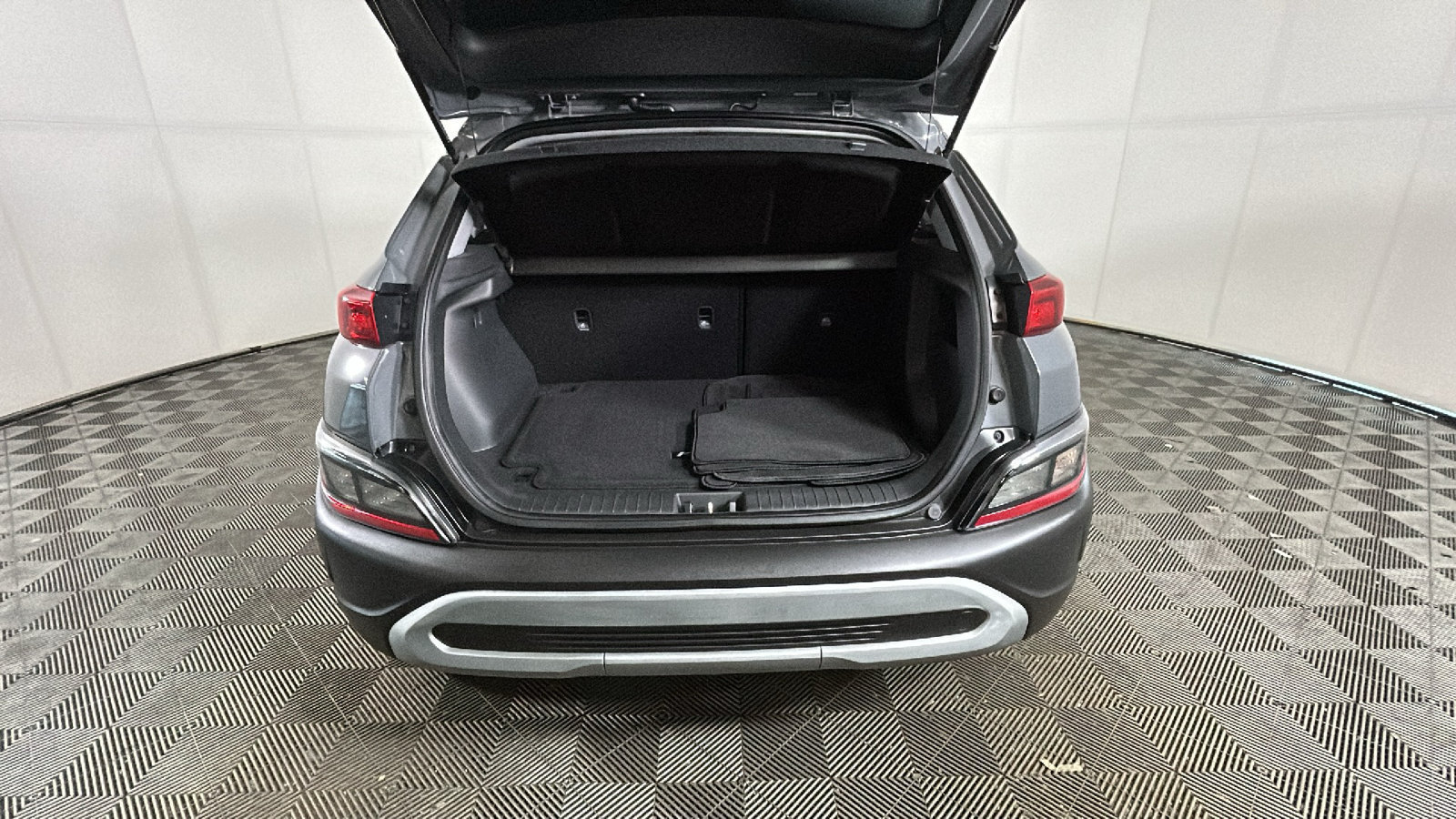 Certified 2023 Hyundai Kona SEL FWD image 36
