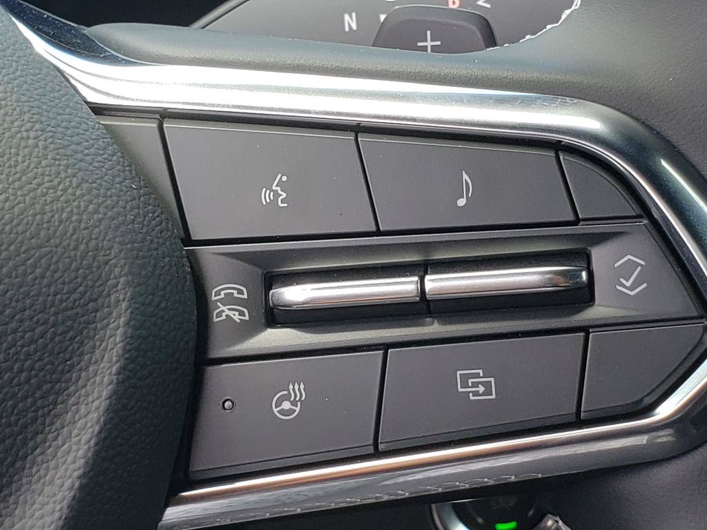 Used 2026 Chevrolet Traverse LT w/ Sun and Wheel Package FWD image 30