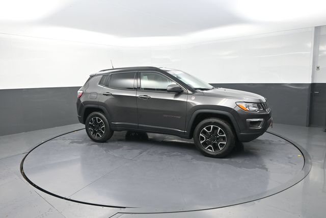 Used 2019 Jeep Compass Trailhawk AWD/4WD image 34